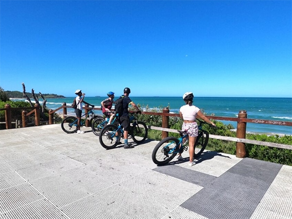 Jetty foreshore by bike.