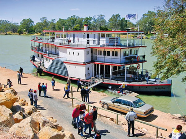 PS Marion paddle steamer.