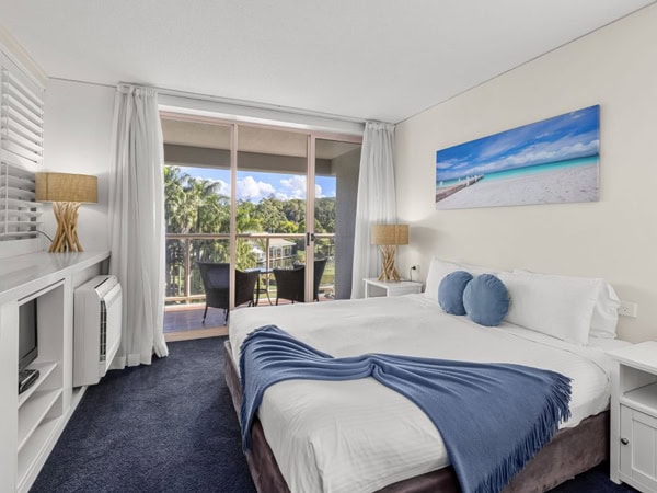 a one bedroom with private balcony at Pacific Bay Resort, Coffs Harbour