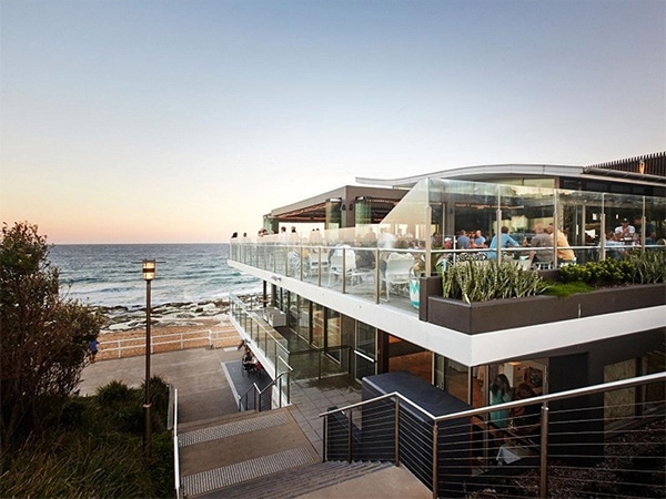 Mereweather Surfhouse.