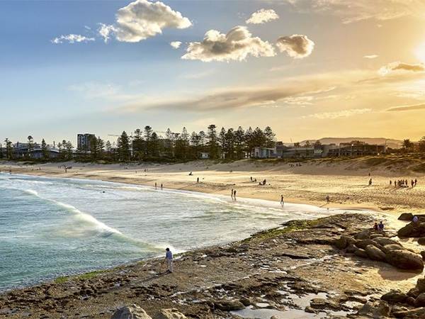 beach of Thirroul.