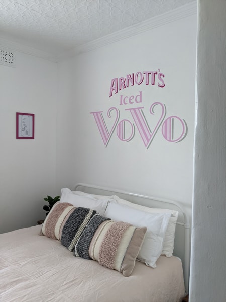 Arnott Hotel