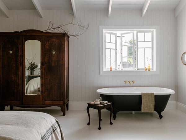 Maleny Lodge Bedroom