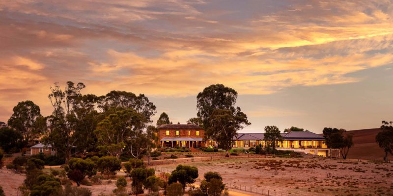 The sun setting over Kingsford the Barossa.