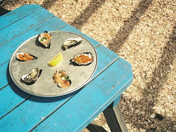 Order up at Freycinet Marine Farm.