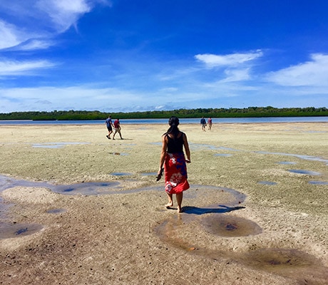 Spear fishing, Day Tour, Lirrwi Tourism, North East Arnhem Land, Australia