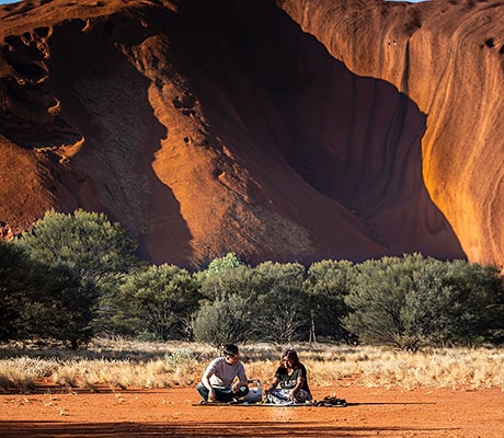 Indigenous guide, Uluru, NT