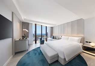 King Ocean Main room, Accommodation, JW Marriott Gold Coast, Australia