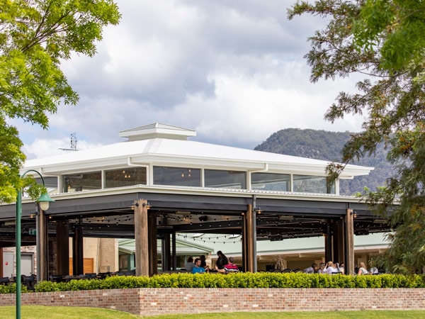 an al fresco terrace at Harrigan’s Hunter Valley
