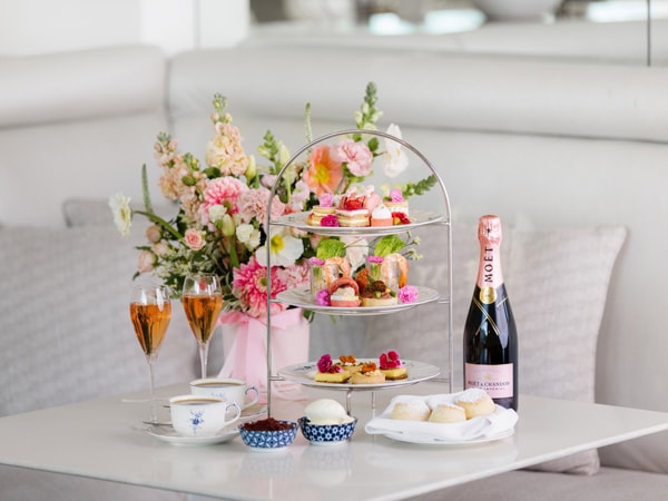 high tea at Sheraton Grand Mirage