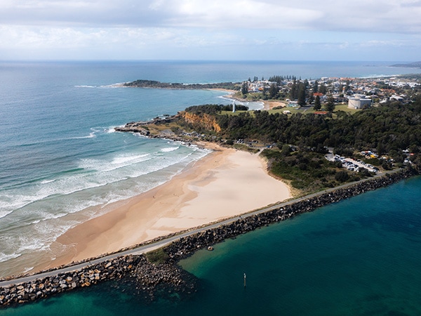 the-ultimate-guide-to-yamba-s-beaches-australian-traveller