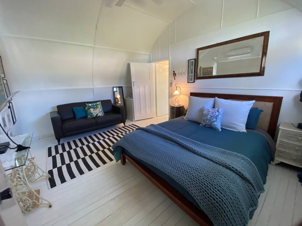 the bedroom at Nomad's Nest in Anita’s at the Vines