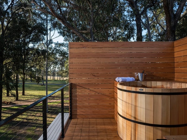 a wooden outdoor tub at Tower Lodge, Hunter Valley