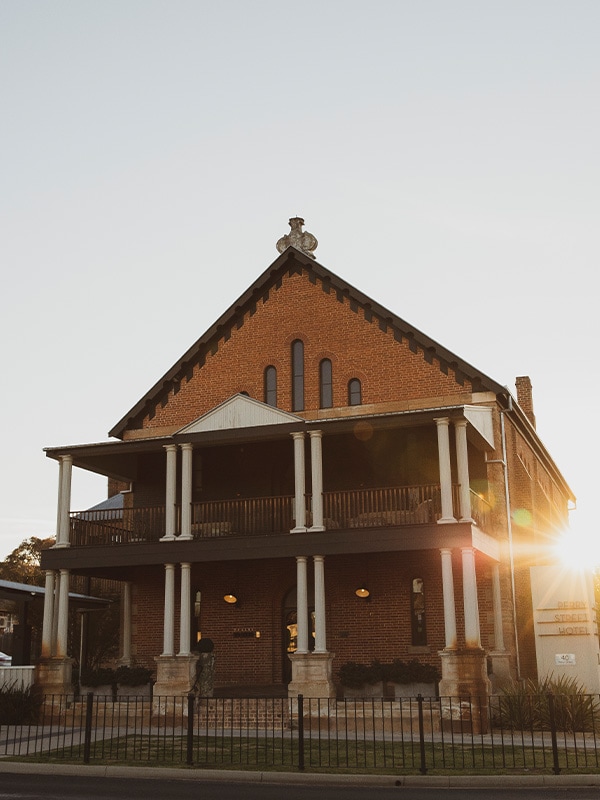 Facade of Perry St Hotel, Mudgee, NSW, Australia