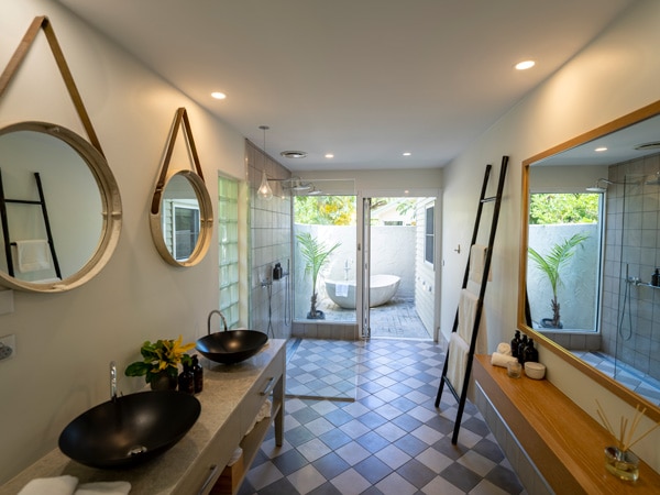 Bathroom area in South Suite accommodation at Orpheus Island Lodge. (Image: Tourism and Events Queensland)