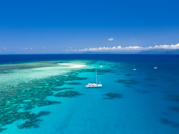 Outer Reef Tour. (Image: Tourism and Events Queensland)