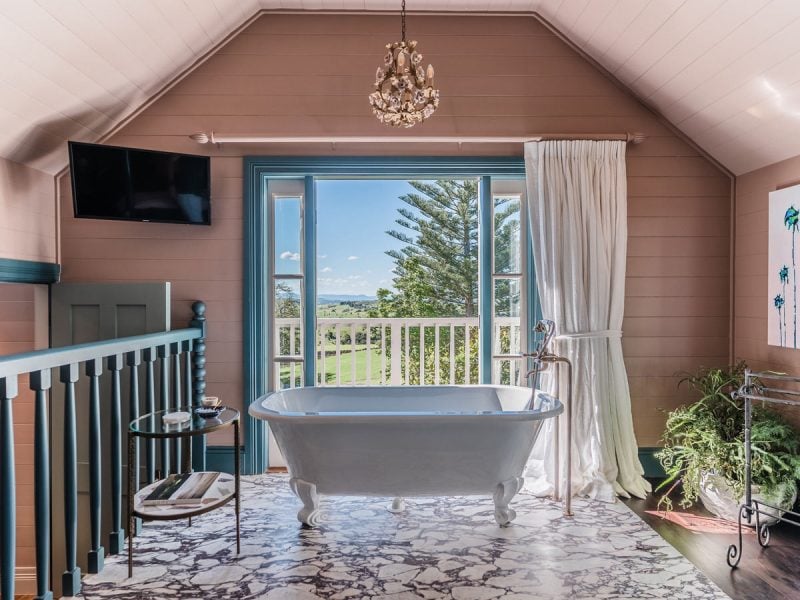 Bathtub with a view at Greyleigh Homestead loft bath in NSW