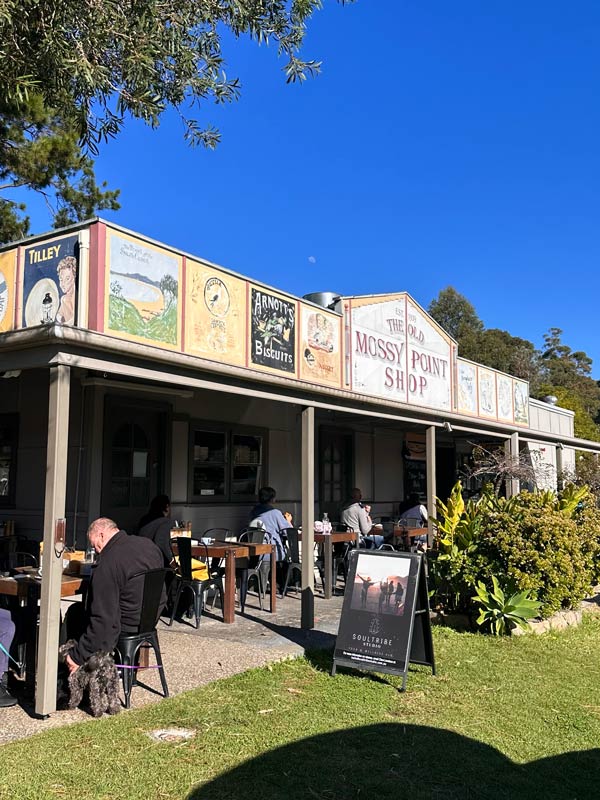 the cafe exterior of Mossy Point