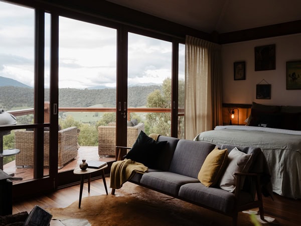 the lounge area at Kangaroo Ridge Retreat, Yarra Valley