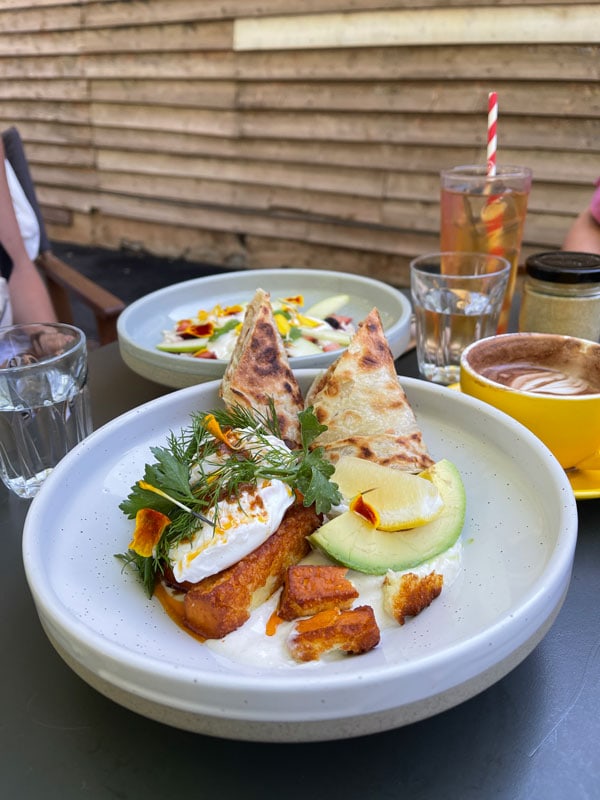 coffee and brunch at Cliffy’s Emporium