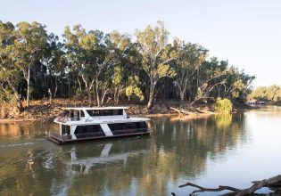 Magic Murray Houseboats