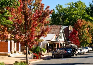 colourful streets of Bright, Vic