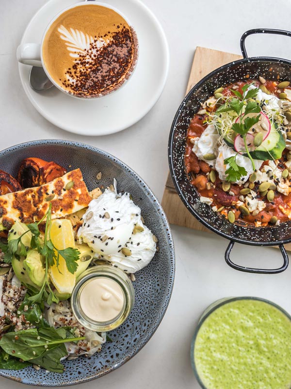 Breakfast food at Mormors cafe Merimbula