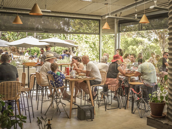 people dining at Walsh & Sons, Margaret River 