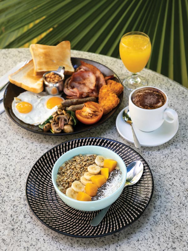menu sarapan di Travelodge Resort Darwin