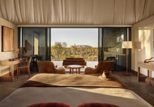 Luxe to less: Uluṟu accommodation for any budget