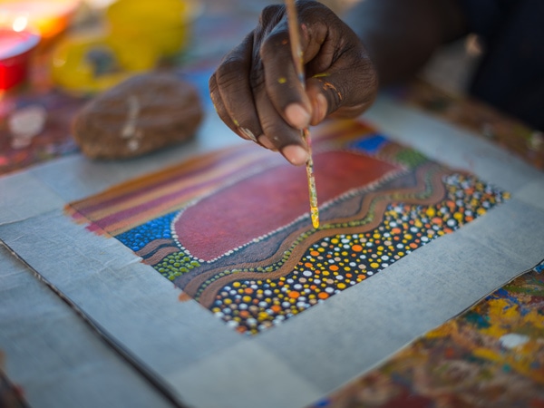 dot painting using the hands