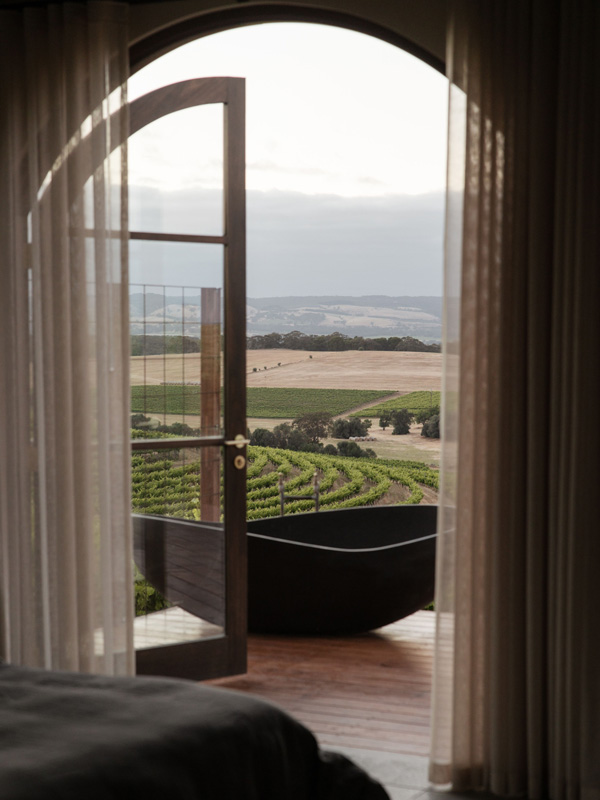 an outdoor tub at Rare Earth Retreats, McLaren Vale