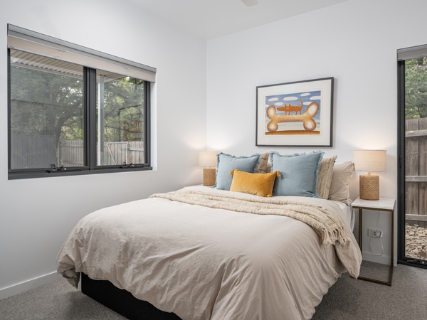 interior kamar tidur di Art House Townhouses