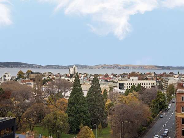 scenic top views from Travelodge Hotel Hobart