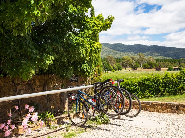 area parkir sepeda di Feathertop Winery