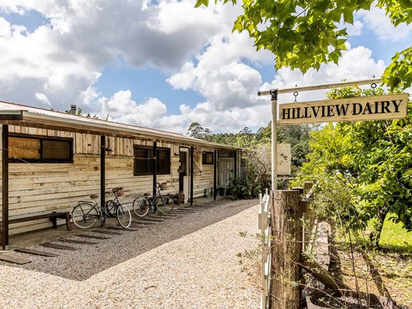 the garage exterior of Hillview Dairy, Gold Coast