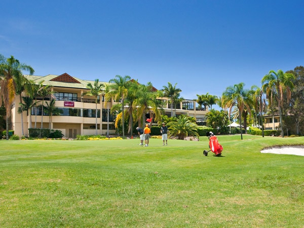 an outdoor golf course at Mercure Gold Coast Resort