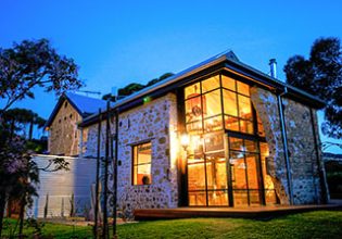 The Old Chaff Mill Organic Vineyard Retreat, South Australia