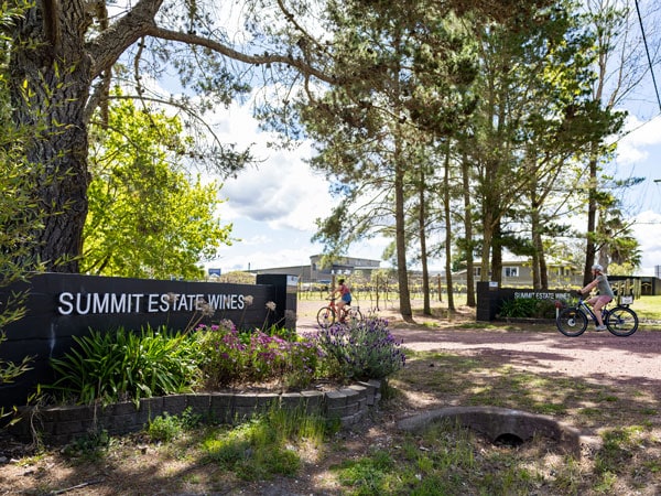 biking at Summit Estate Wines, Stanthorpe