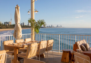waterfront dining at The Tropic, Burleigh Heads