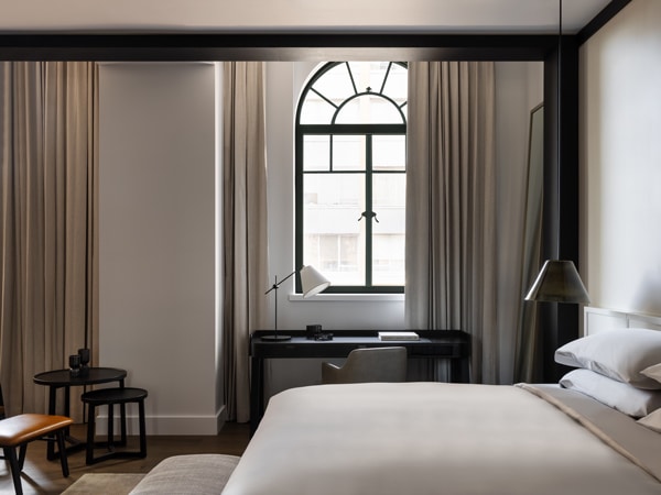 Capella Sydney Guestroom