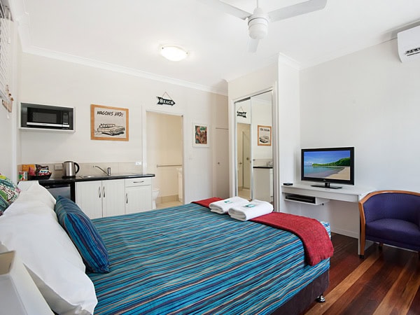 the bedroom at La Costa Motel, Coolangatta