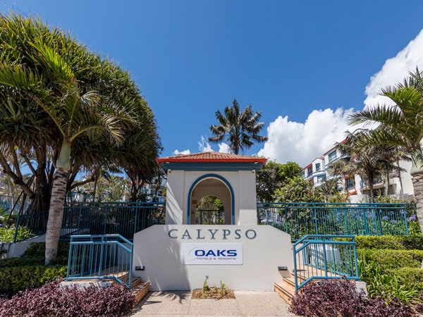 the entrance at Oaks Gold Coast Calypso Plaza Suites