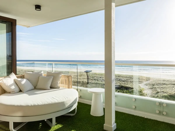 an open-air lounge at Tessa’s on the Beach