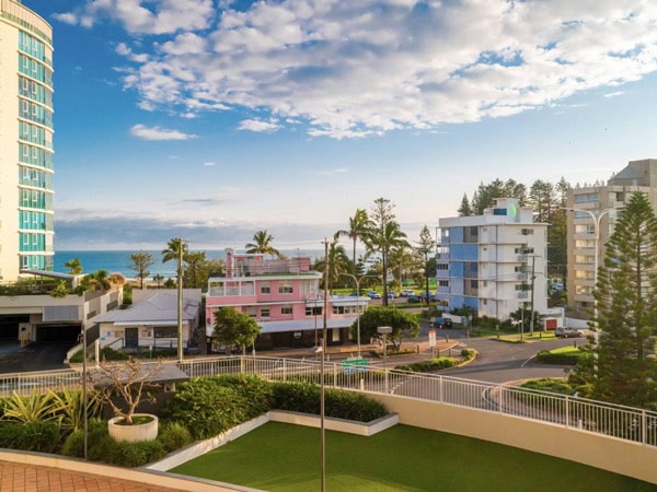 the scenery and surrounding buildings at The Sebel Twin Towns Coolangatta