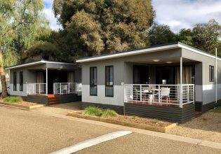 Cabins at Big4 Ingenia Holidays Wagga Wagga Caravan Park