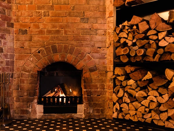 log fire at The Victoria Hotel, Rutherglen, Vic
