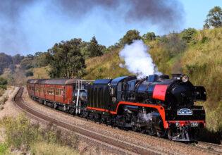steam rising from the Kiama Picnic Train