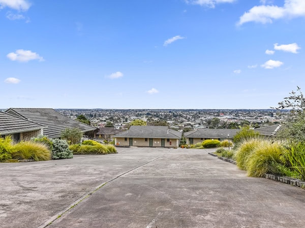 the scenic view from The Comfort Inn The Lakes Mount Gambier