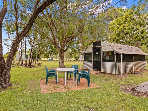 a camp kitchen at Banana Well Getaway